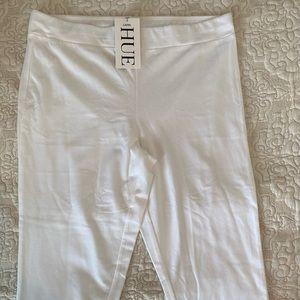 HUE Ladies Capri Leggings